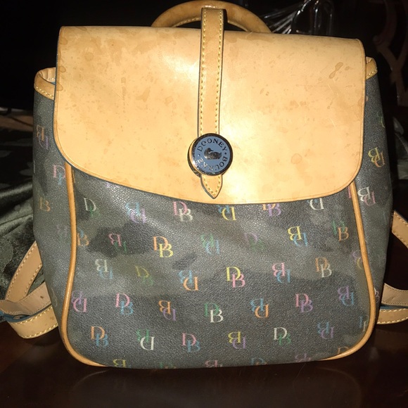 Dooney & Bourke Handbags - Vintage Dooney and Bourke backpack purse